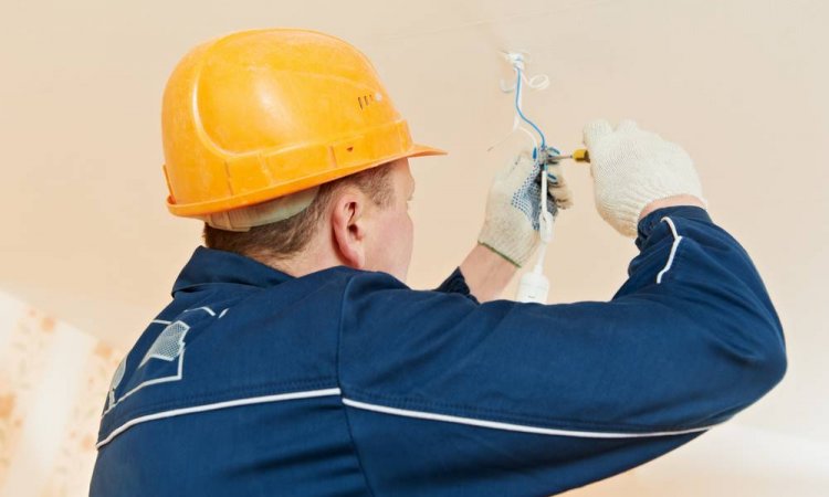 Maintenance d’équipements ou d’installations électriques - Nîmes - Midi Electricité Nîmes